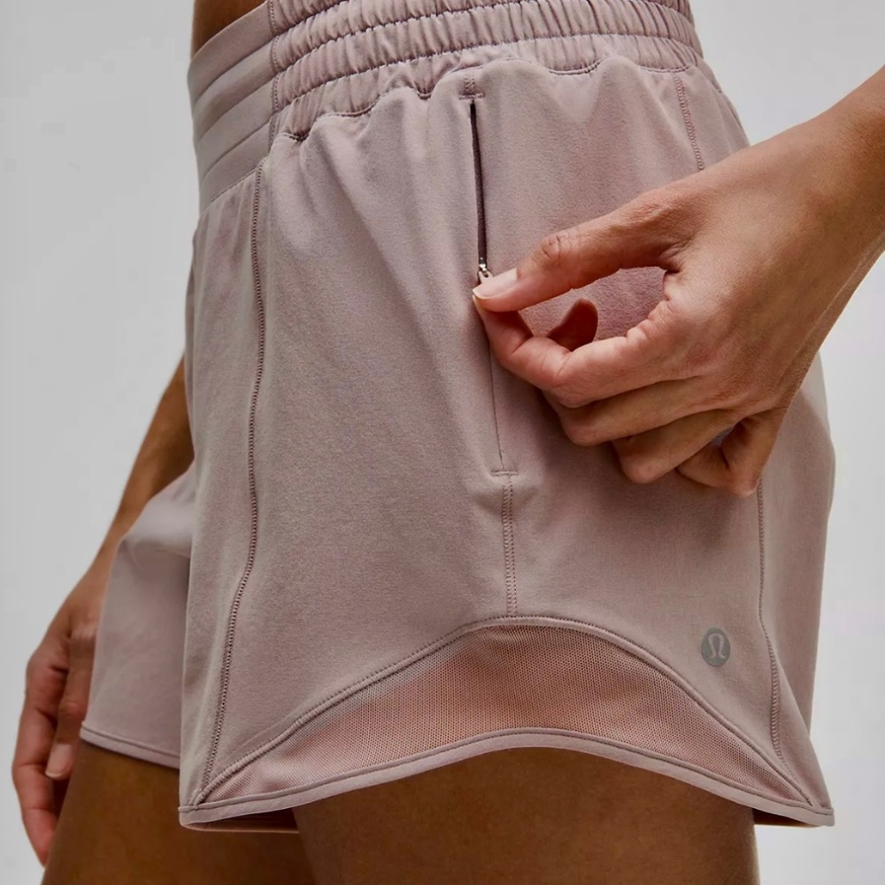 Lululemon Hotty Hot Shorts II - 8 Tall Dusty Mauve